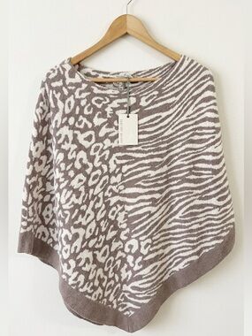 NWT Barefoot Dreams CozyChic Ultra Lite Ocean Breeze Poncho Dove Gray Animal